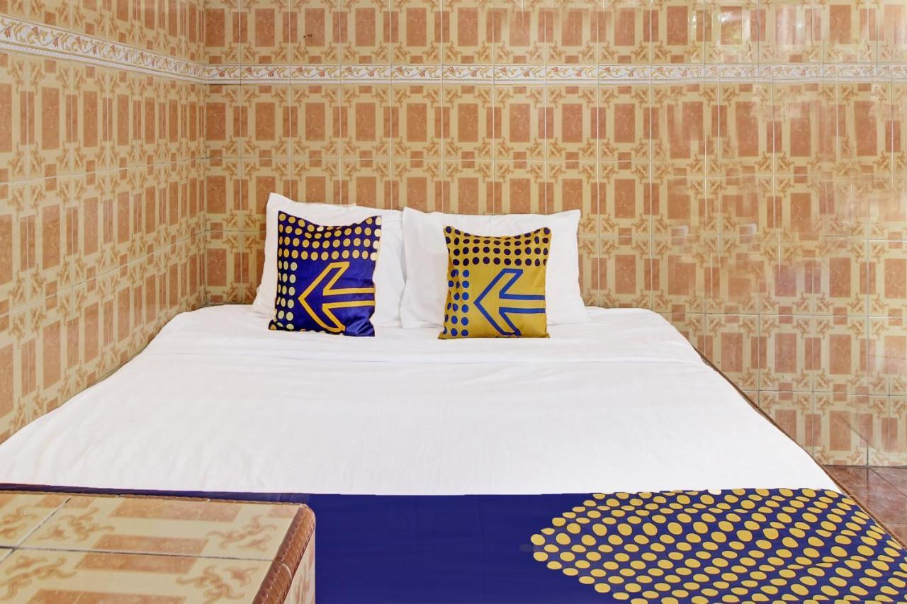 Spot On 91694 Hotel Rama Chandra Temanggung Ngoại thất bức ảnh